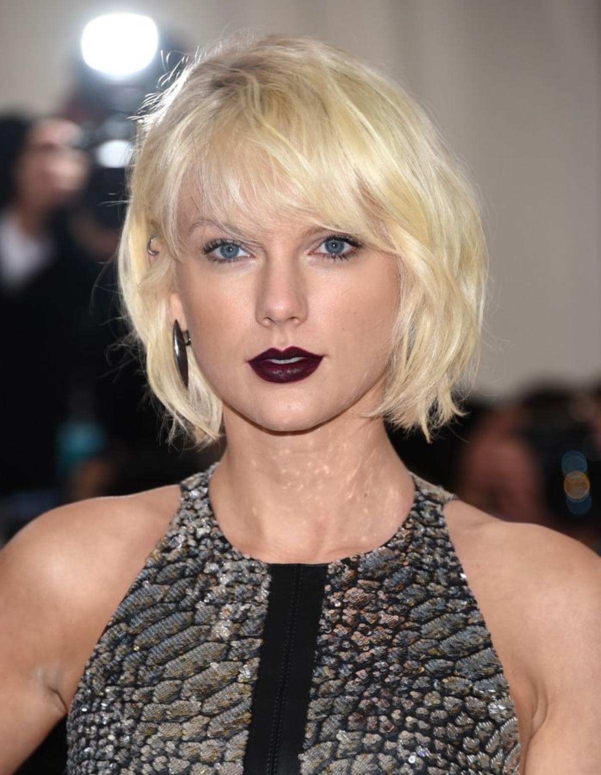 Los labios oscuros de Taylor Swift