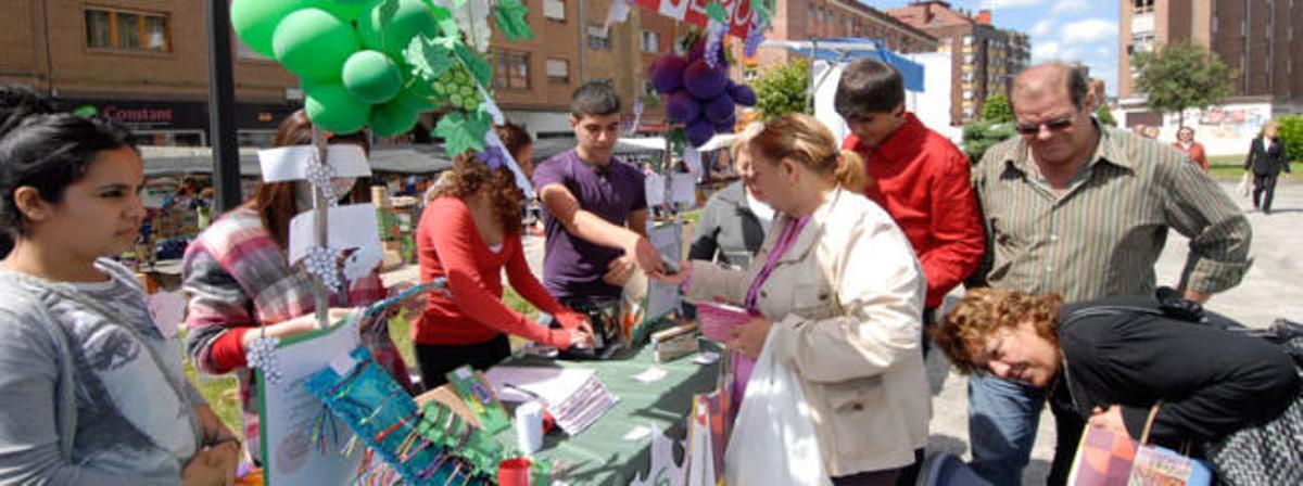 El Clara Campoamor  abre mercado en Huesca