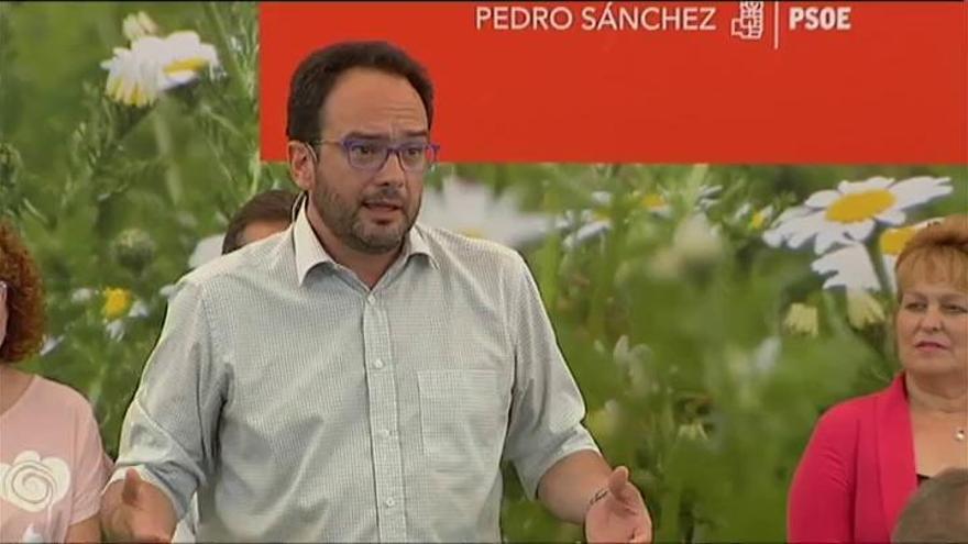 Hernando acusa a Pablo Iglesias de haber parado "el desahucio" de Rajoy de la Moncloa