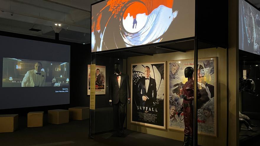 El CaixaForum Barcelona indaga en les connexions entre el cinema i l’espionatge al llarg d’un segle en una mostra