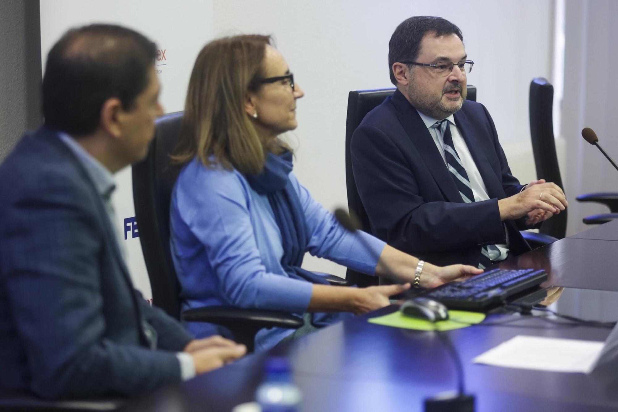 Primera jornada de "La Asturias que funciona": la presidenta de FADE reclama "equilibrio entre la Asturias verde y la industrial"