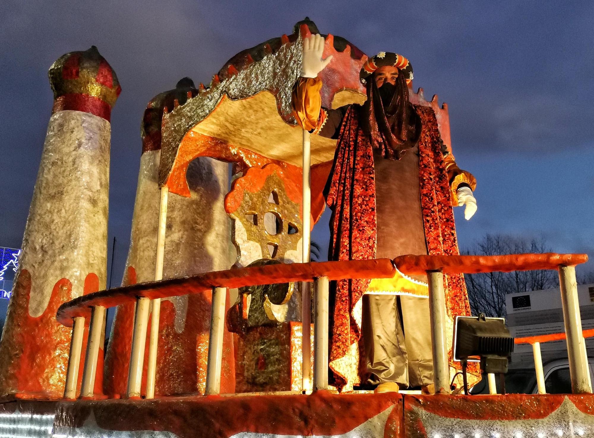 Luz y color en la cabalgata de Reyes de Cangas