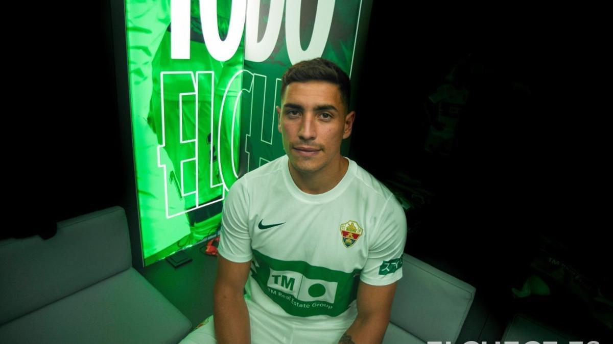 Ezequiel Ponce en un evento con el Elche