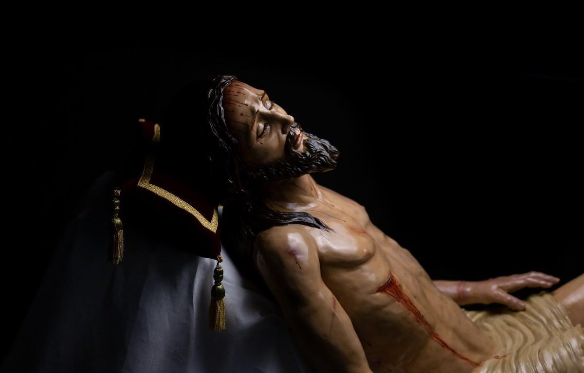 El nuevo Cristo Yacente