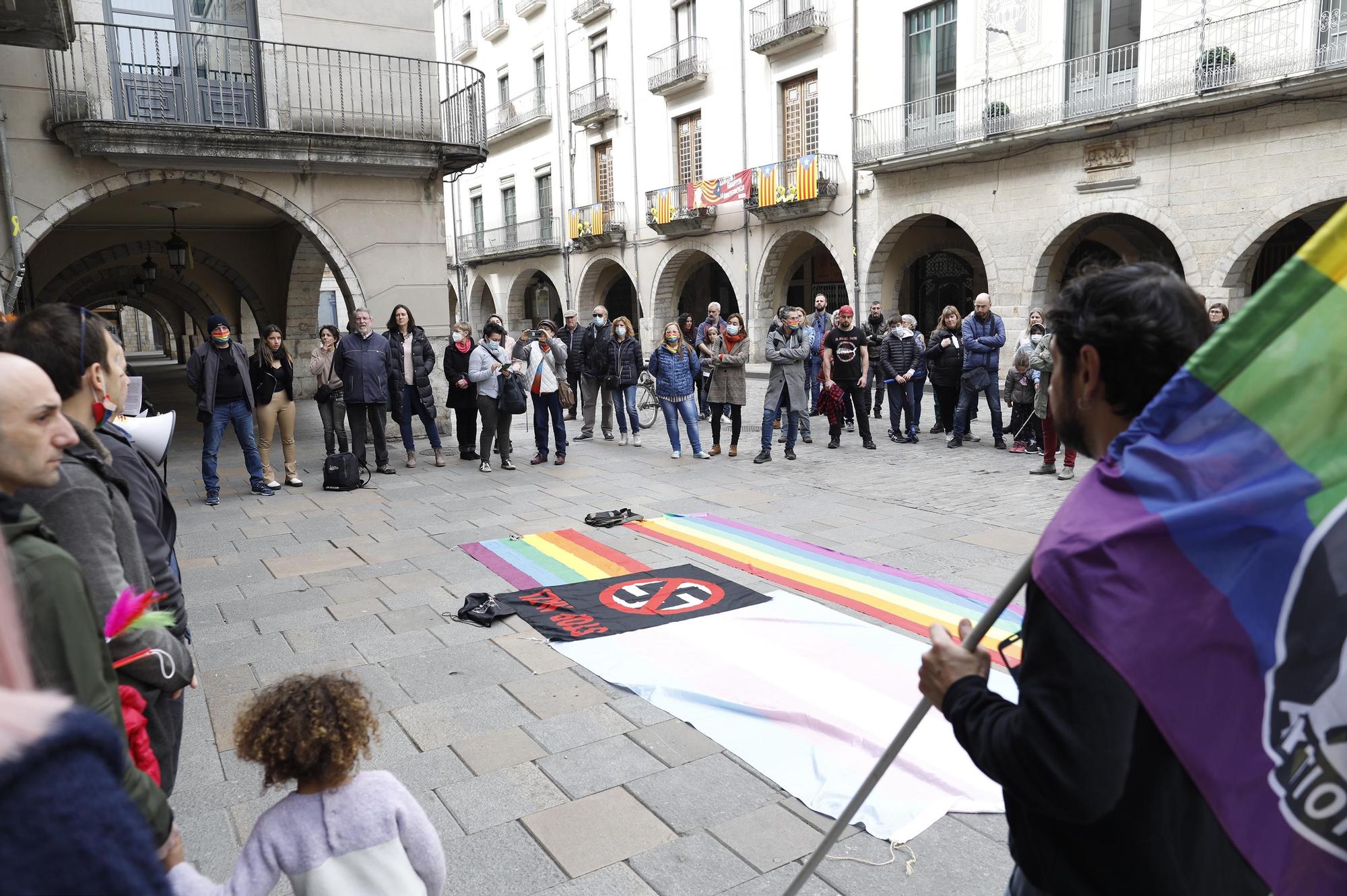 Els Mossos investiguen una agressió homòfoba a un jove a l'estació de trens de Girona