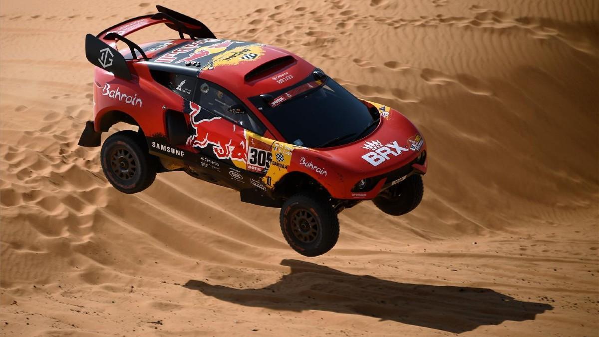 Imagen de Sebastian Loeb durante el Dakar 2021