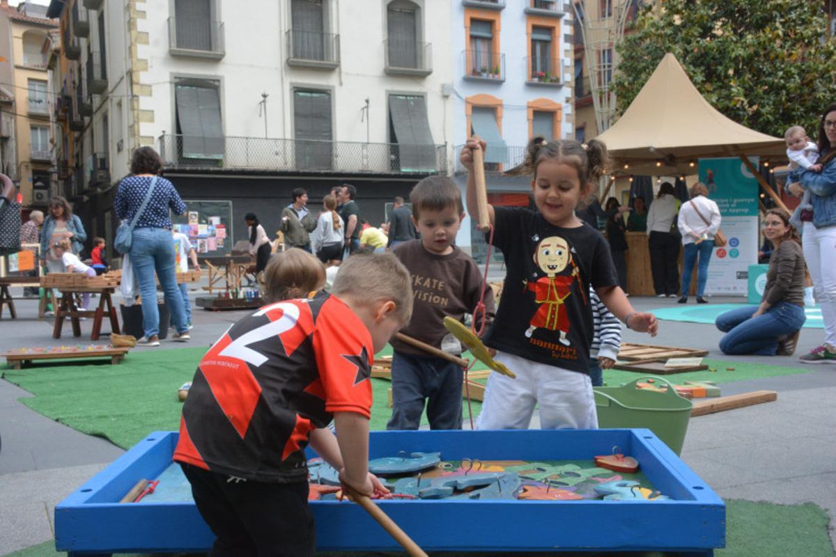 Les imatges de la Fira de l'1 de maig d'Olot