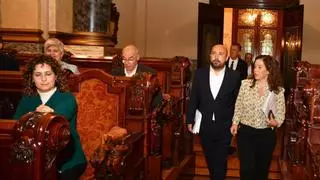 Reproches mutuos en el pleno de A Coruña en un debate sobre la crisis de vivienda sin acuerdos unánimes