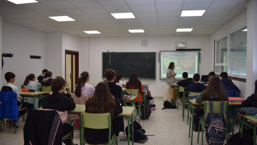 El programa “Educando en Igualdade” llega a las aulas del colegio Julia Becerra Malvar