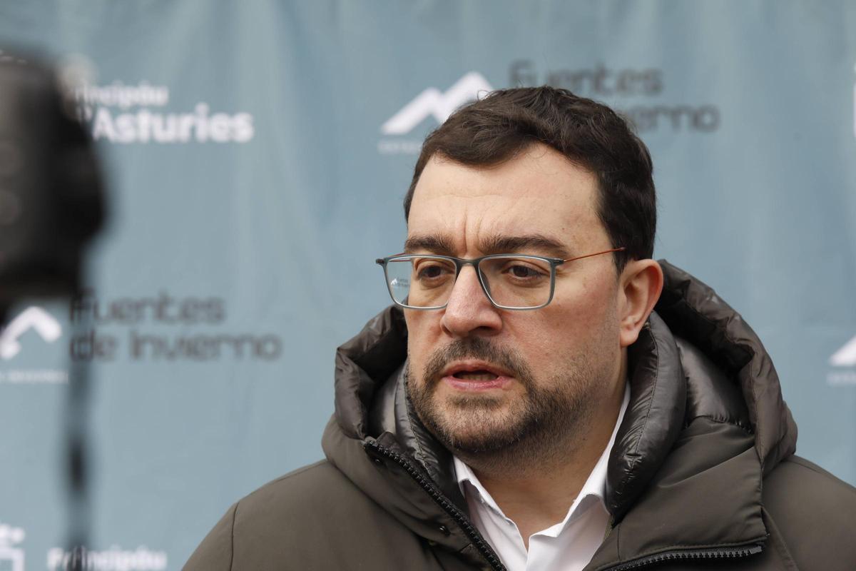 Adrián Barbón, en Fuentes de Invierno.