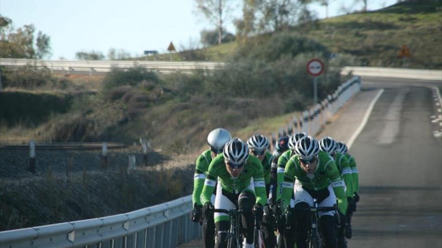 El Bicicletas Rodríguez Extremadura ultima la nueva campaña en ‘El Anillo’