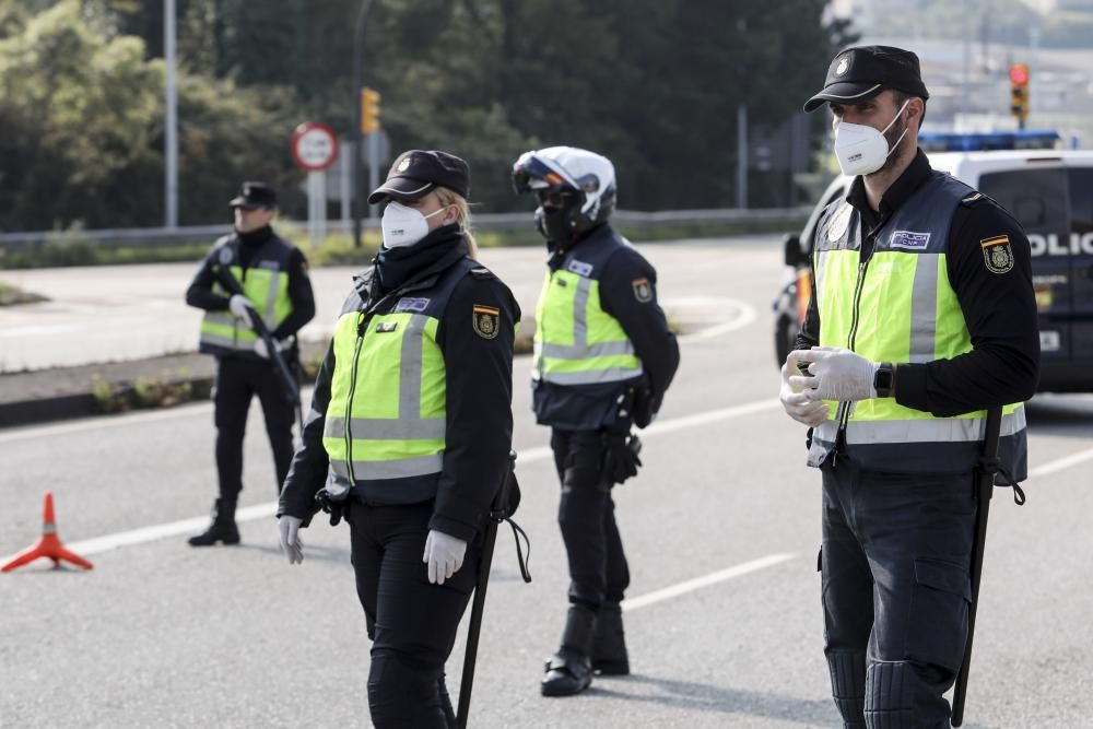 Saúl Craviotto, con la Policia Nacional