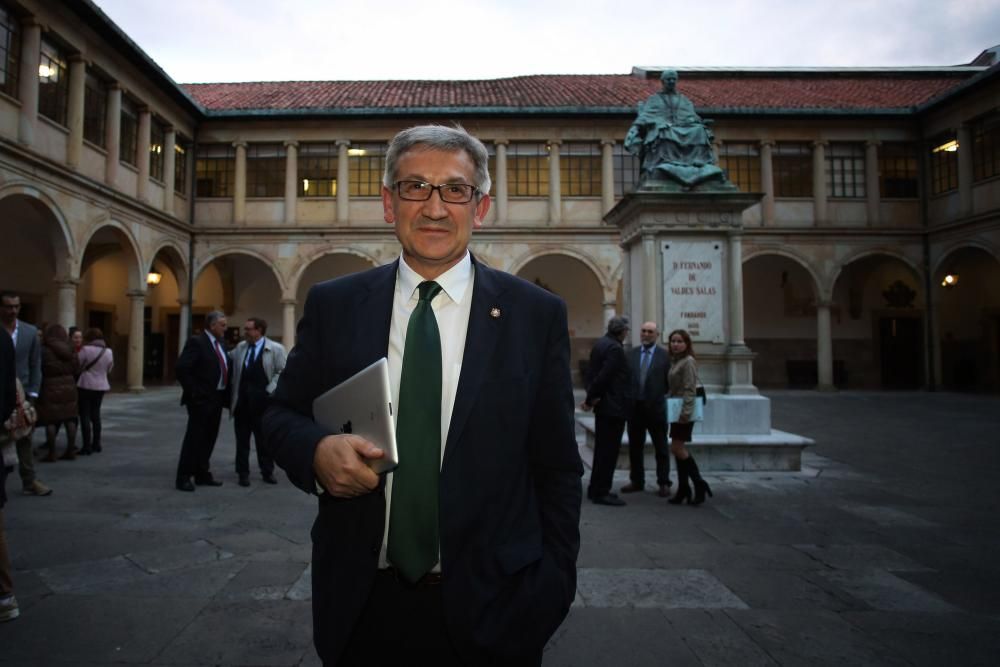 Santiago García Granda, nuevo rector de la Universidad de Oviedo