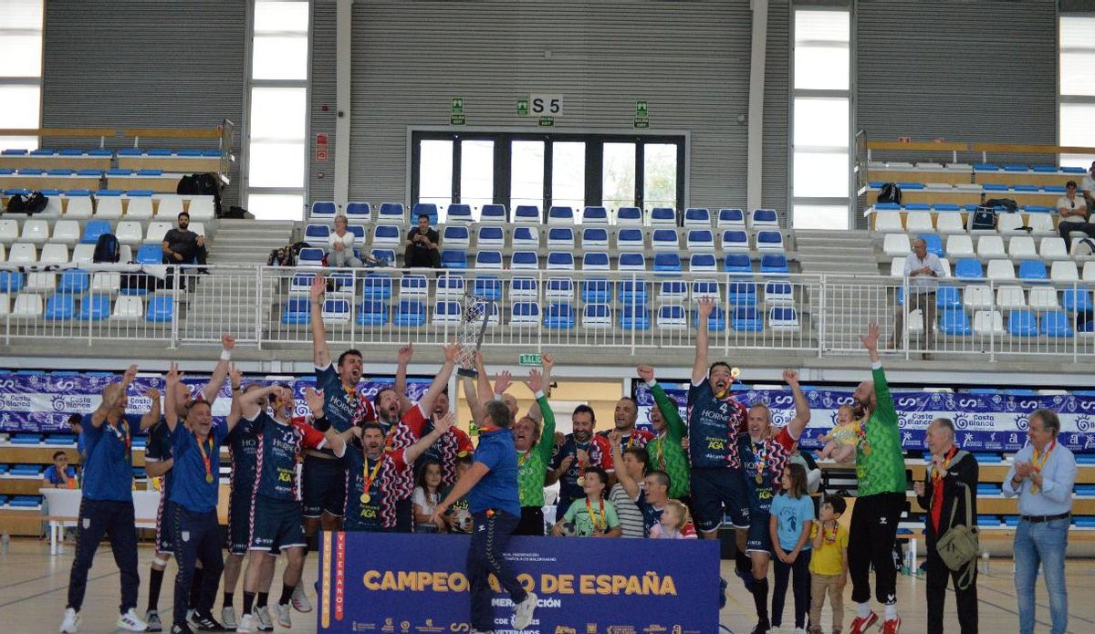 En la categoría masculina, el título de campeón fue para el Horneo Veteranos Eón Alicante.