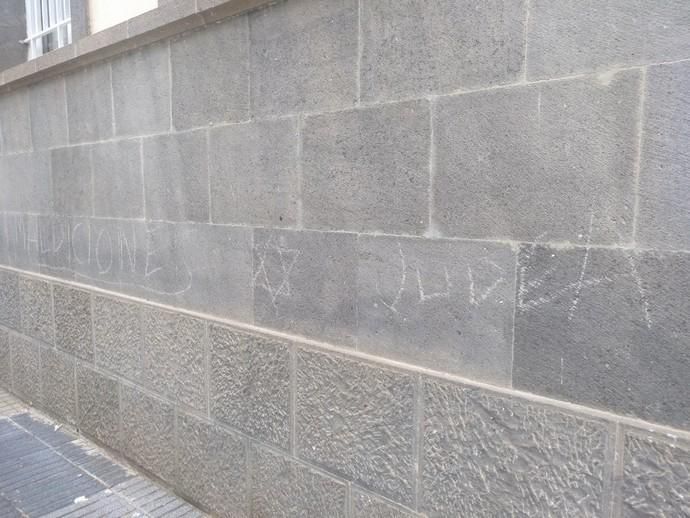 Esvásticas y pintadas en la Concejalía Centro de Las Palmas de Gran Canaria