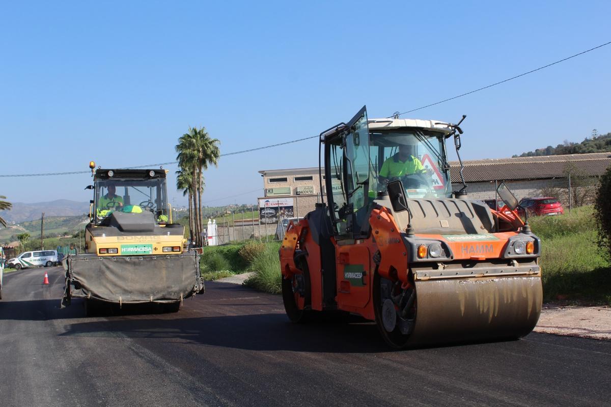 CARRETERAS EN M LAGA La Diputaci n Mejora La Carretera Entre Alhaur n CARRETERAS EN M LAGA La Diputaci n Mejora La Carretera Entre Alhaur n