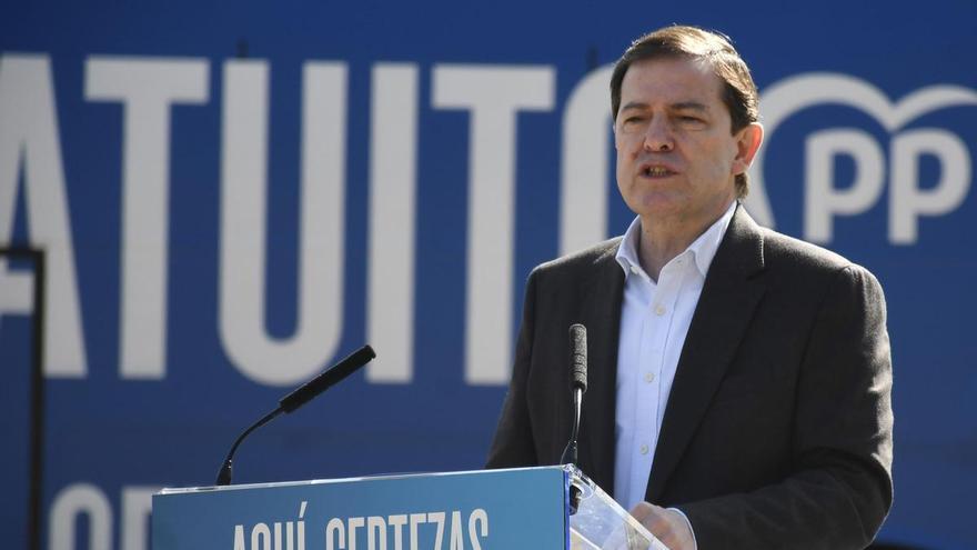 Mañueco, un popular de Salamanca que "nunca pierde la compostura"