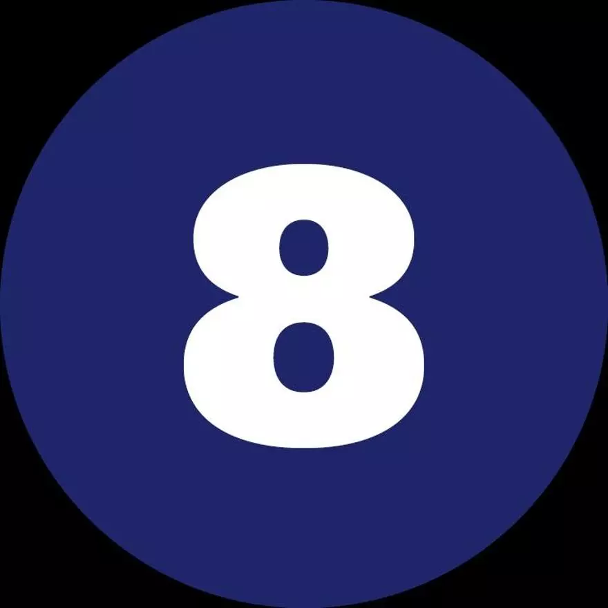 Orpesa activa su plan contra la reserva de playa: retiran en una mañana 29 sombrillas y 35 tumbonas