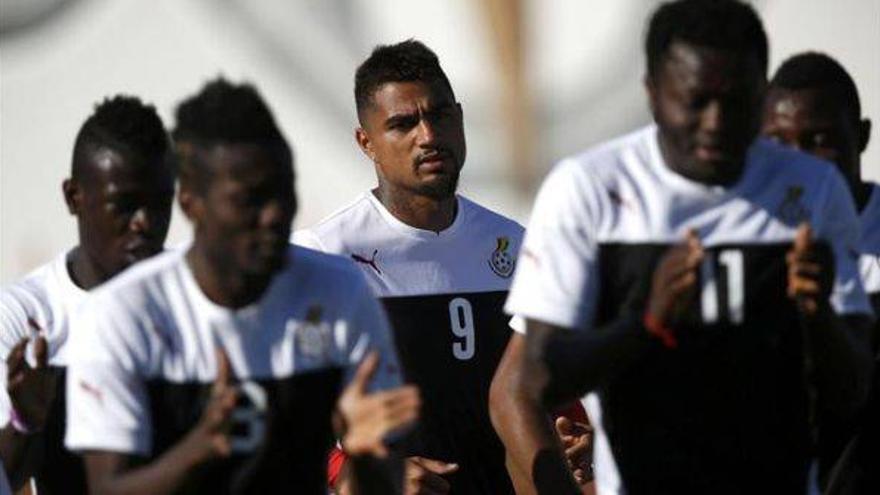 Ghana expulsa a Boateng y Muntari de la concentración