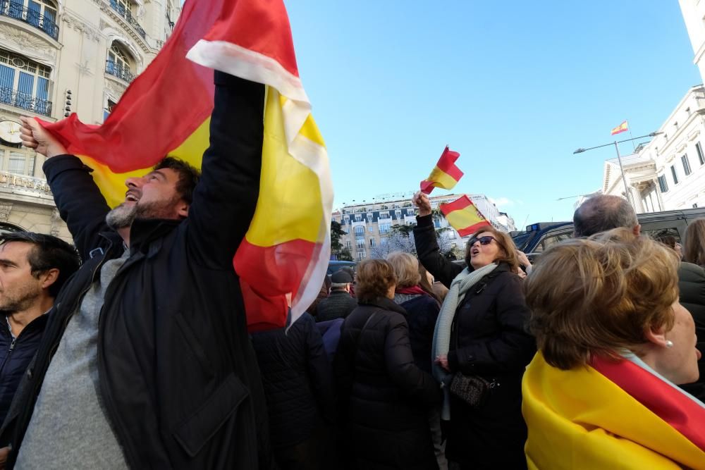 Multitudinària manifestació a Madrid en «defensa de la unitat d'Espanya»