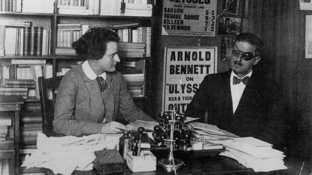 James Joyce con Silvia Beach, la primera editora de 'Ulises'.
