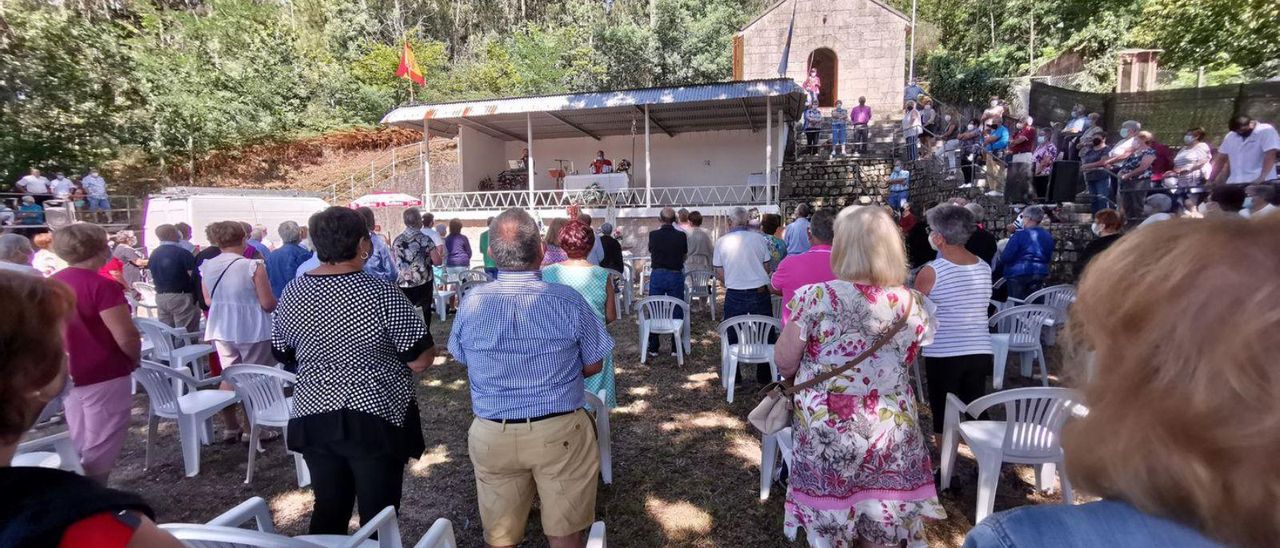 Fiesta en San Lourenzo este pasado verano. | // SANTOS ÁLVAREZ