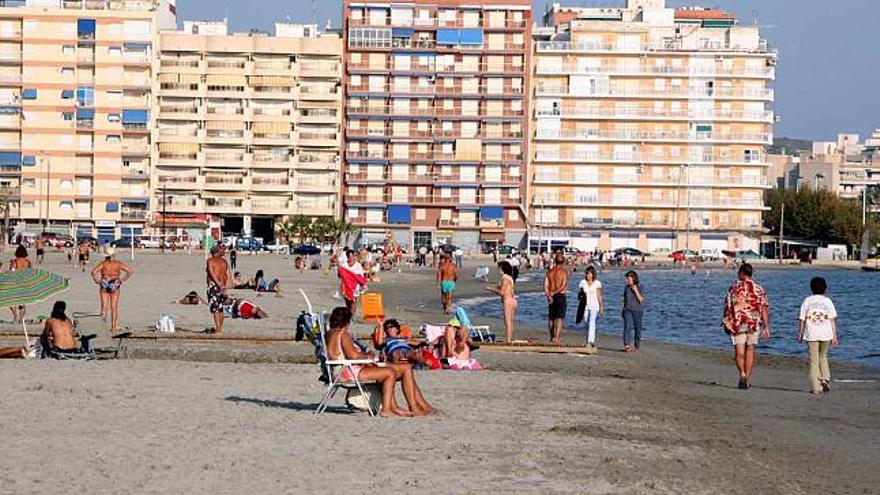 El puente invita a acudir a las playas