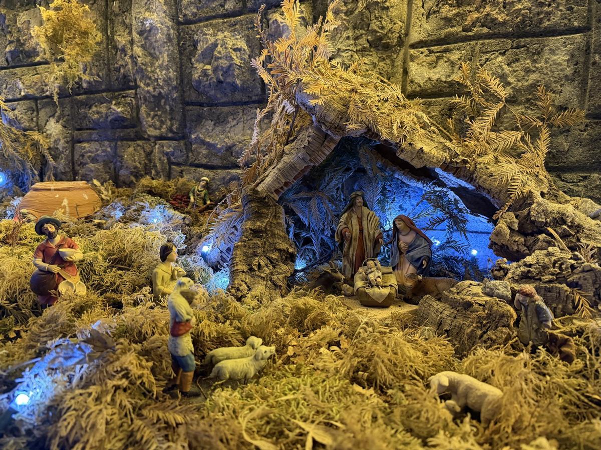 Así es la espectacular decoración navideña del pueblo de Andrín (Llanes)