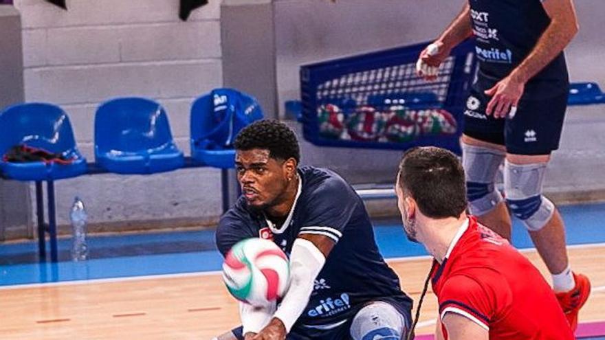 Manacor Sweeps Cisneros Alter on Home Court