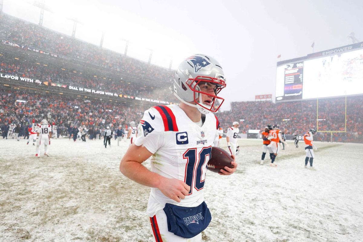 Drake Maye, decisivo en el triunfo de New England Patriots sobre los Denver Broncos.