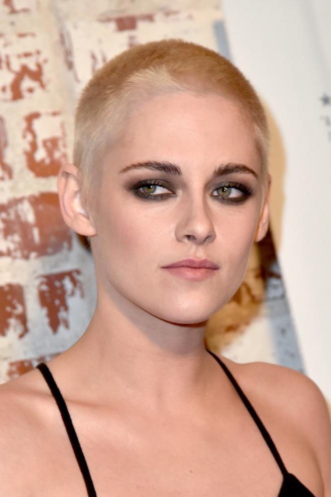 Kristen Stewart se atreve con el pelo rapado