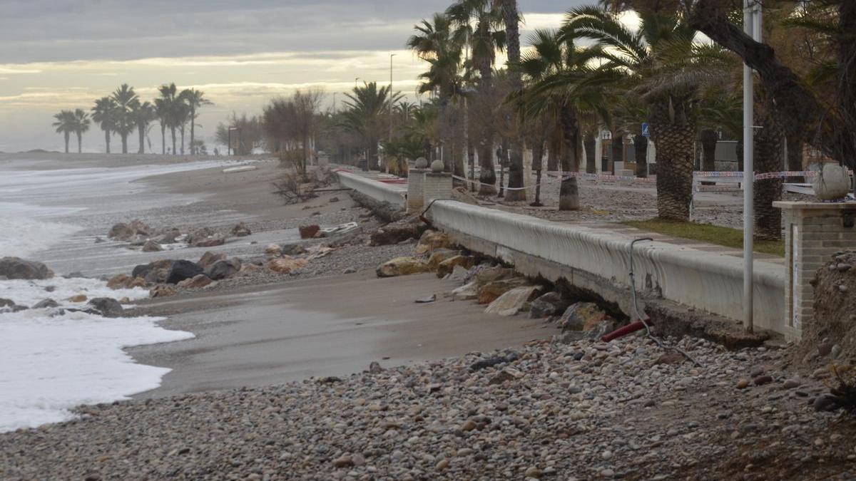 Moncofa construirá un muro de piedras para proteger su tramo de costa más vulnerable