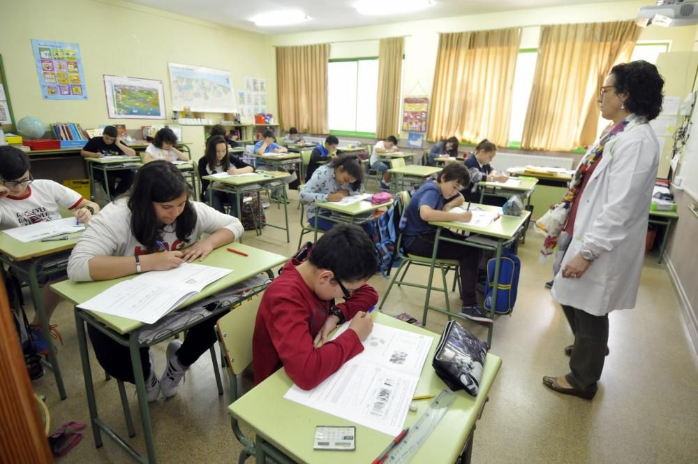 Exámenes de la reválida en el Colegio del Coto de El Entrego