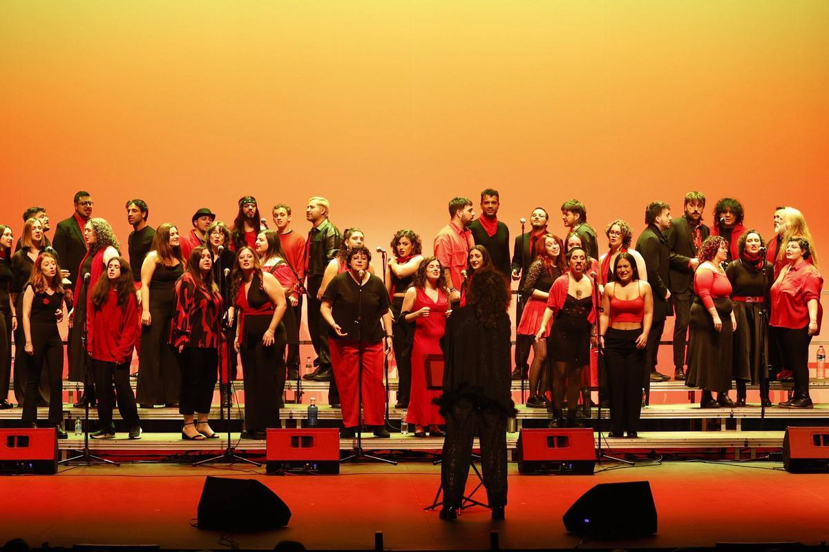 El concierto del Coro Joven de Gijón por su décimo aniversario, en imágenes