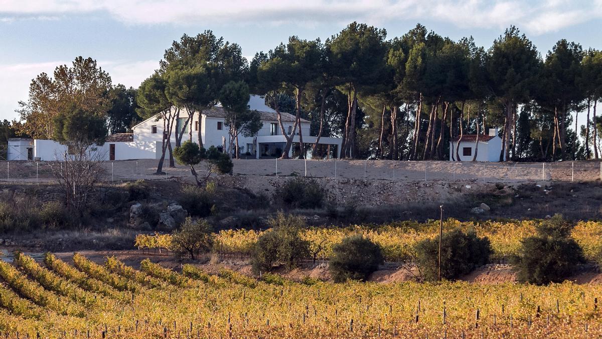 Casa LoAlto, a los pies del Parque de las Hoces del Cabriel.