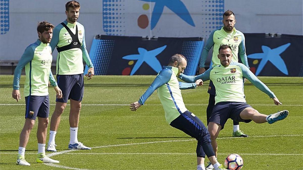 Iniesta vuelve a estar a disposición de Luis Enrique