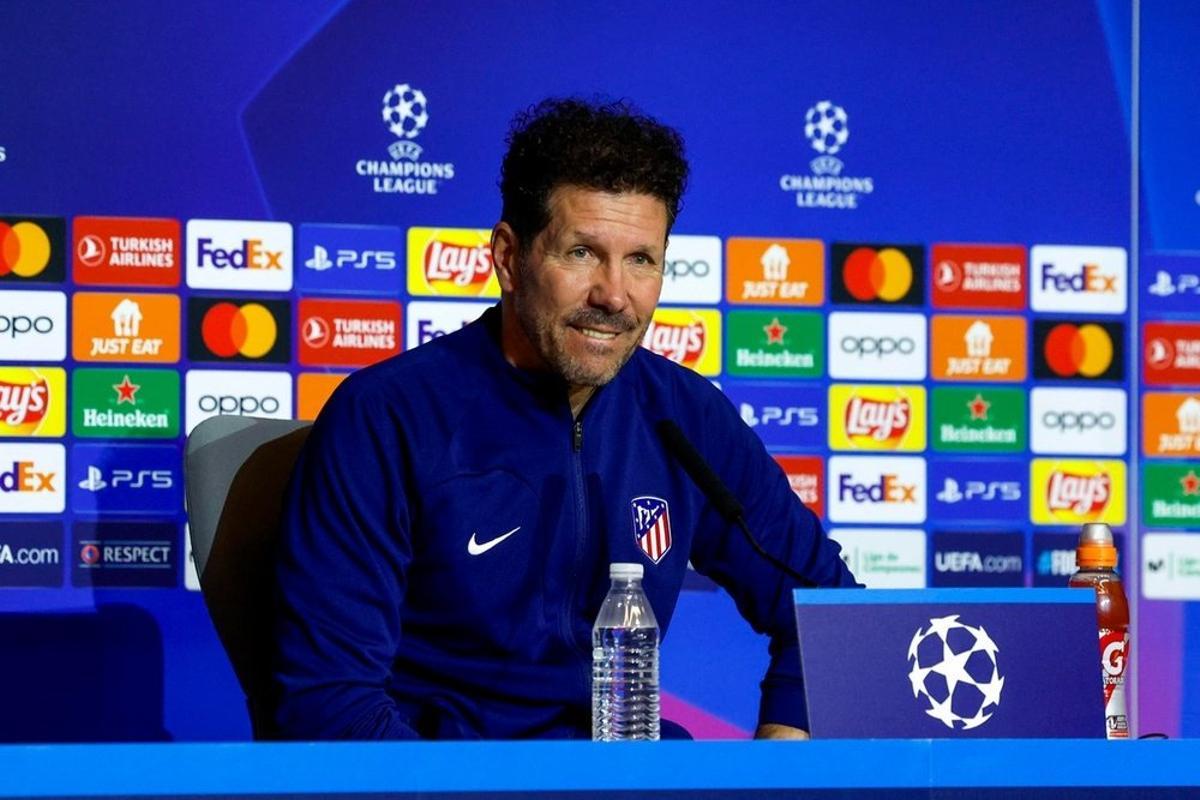 simeone durante la rueda de prensa de Champions