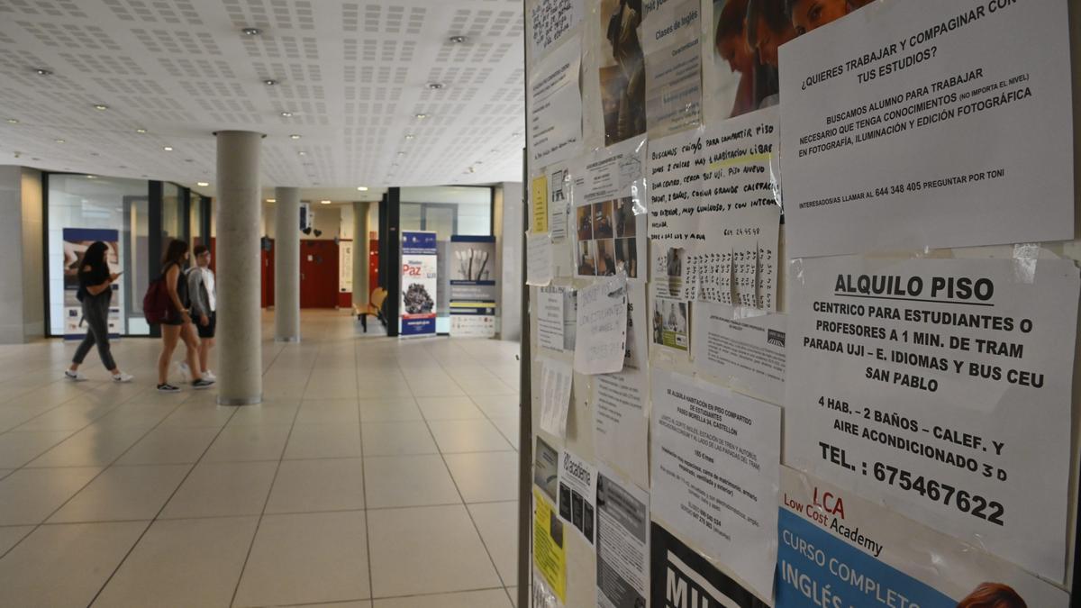 Anuncio de alquiler de un piso compartido en la Universitat Jaume I de Castellón