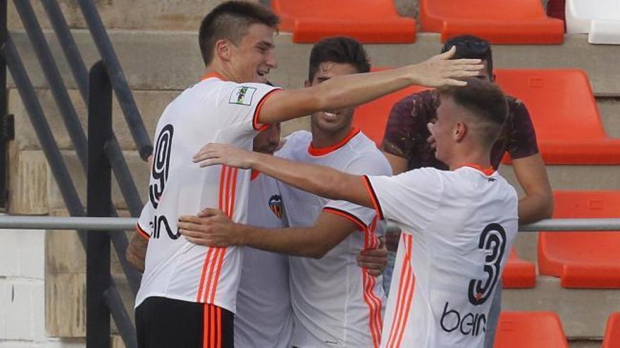 Espectacular gol de Fran Villalba con el Valencia Mestalla frente al AE Prat (3-0)