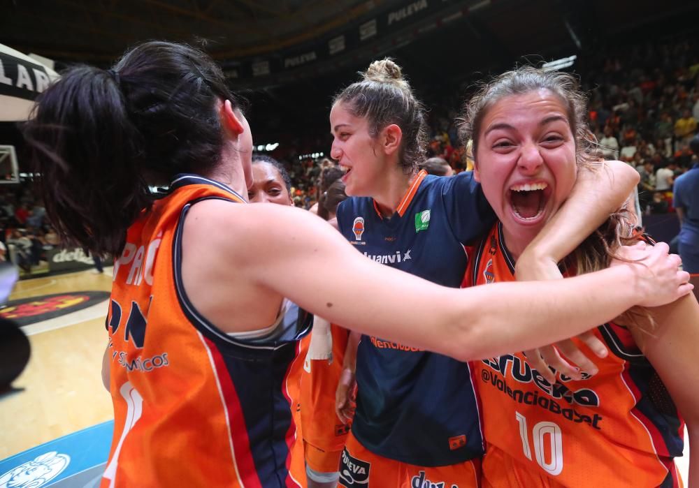 Celebraciones del Valencia Basket tras el pase a la semifinal