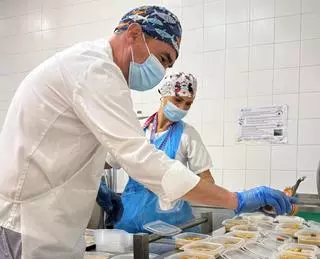 La discapacidad intelectual se abre paso en el empleo: el ejemplo del hospital Reina Sofía en Córdoba