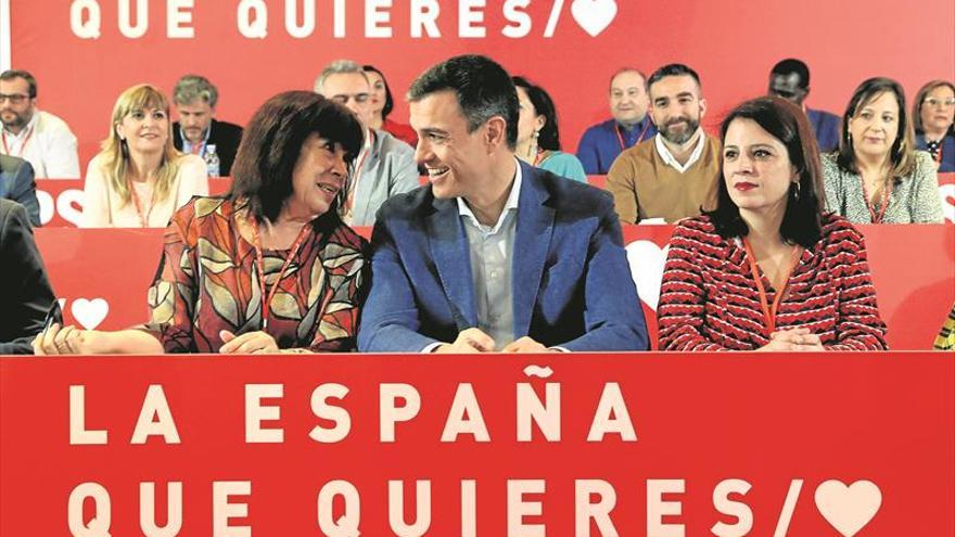 Díaz reaviva su pulso con Sánchez al no avalar las listas del PSOE