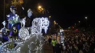 Hacemos critica la "fachada y escasez" de la cabalgata de Reyes y elogia las de los barrios