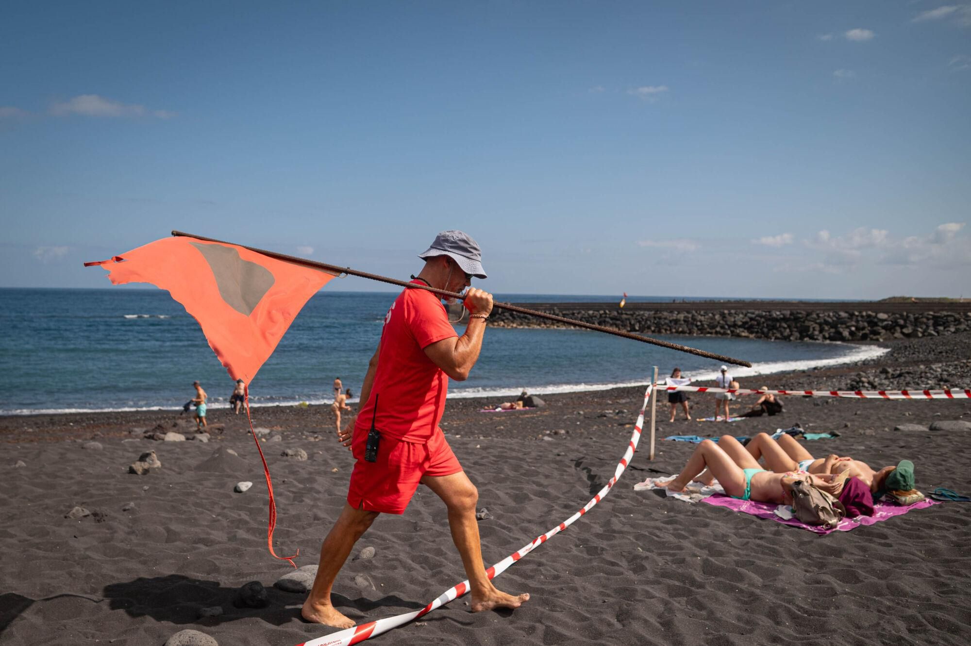 Reapertura de Playa Jardín tras un año cerrada por la mala calidad del agua. 