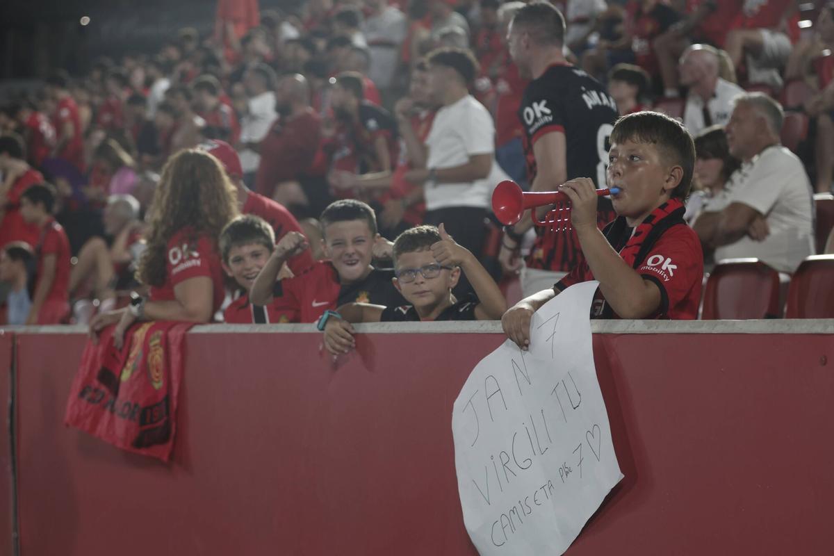 El Trofeo Ciutat de Palma Mallorca-PSG, en imágenes