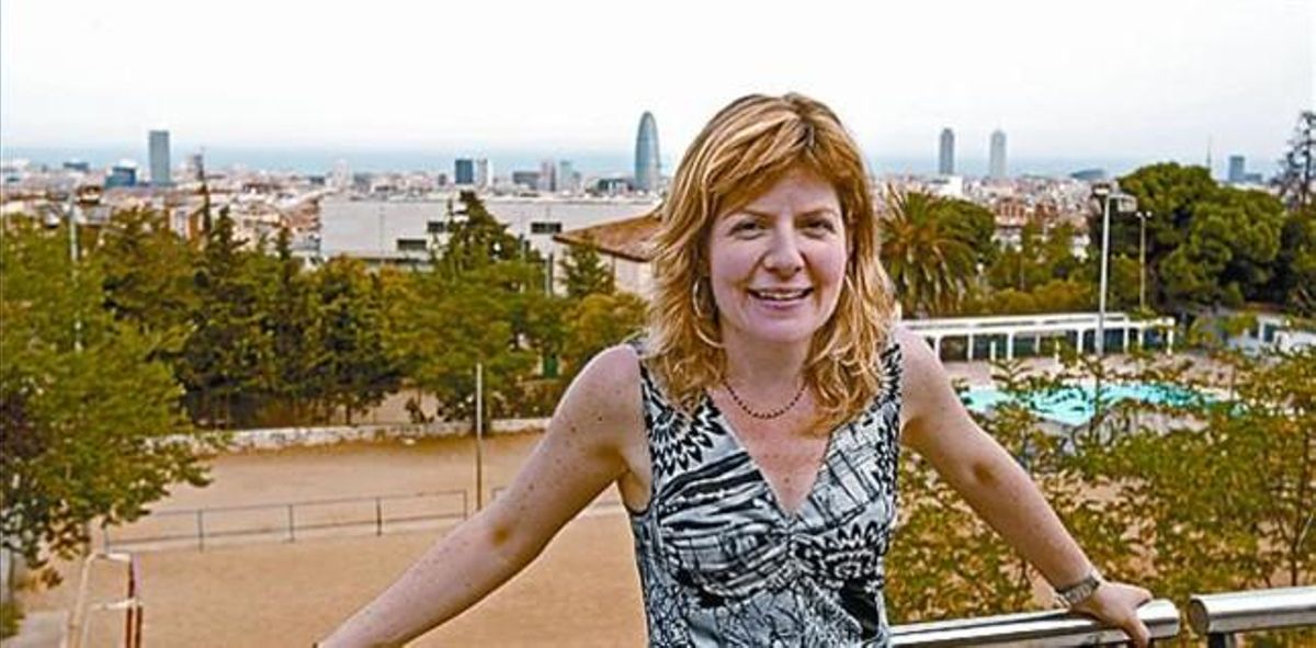 Vistes a la ciutat «Des de l’hotel Vela fins al Fòrum»MONTSE VELASCO ADMIRA LES PANORÀMIQUES DE BARCELONA QUE REGALEN LES ALTURES DEL BARRI EN PUNTS COM L’AVINGUDA DE MONTSERRAT Vistes a la ciutat «Des de l’hotel Vela fins al Fòrum»MONTSE VELASCO ADMIRA LES PANORÀMIQUES DE BARCELONA QUE REGALEN LES ALTURES DEL BARRI EN PUNTS COM L’AVINGUDA DE MONTSERRAT