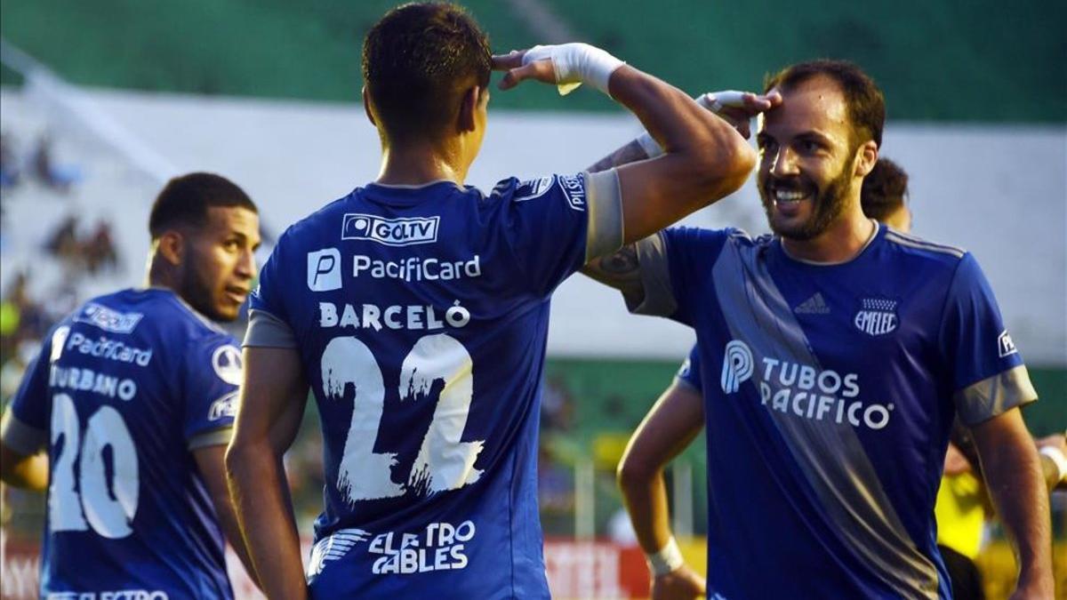 Emelec goleó 3-0 a Blooming en un gran partido