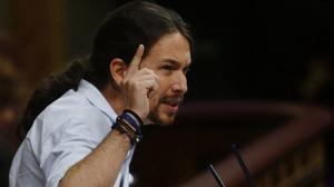 Intervenció de Pablo Iglesias en el debat d’investidura de Mariano Rajoy: Hi ha més delinqüents potencials en aquesta Cambra que a fora.