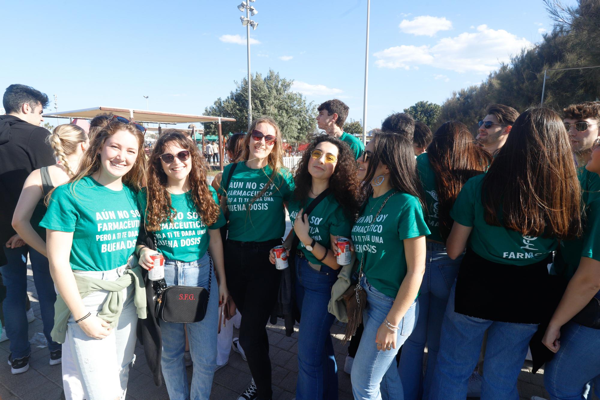 Búscate en las paellas universitarias de la Marina de València