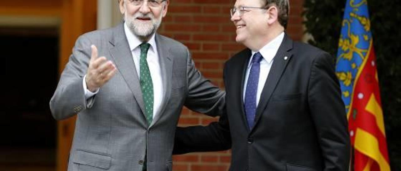 Rajoy y Puig durante un encuentro en el Palacio de la Moncloa de Madrid en noviembre de 2015.